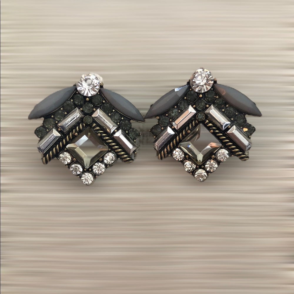 Rhinestone Gray/Silver/Clear Glass Earrings.